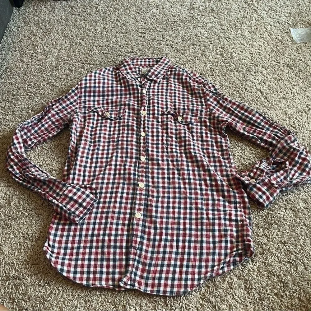 Vintage red white and blue plaid J. Crew men’s flannel button down shirt